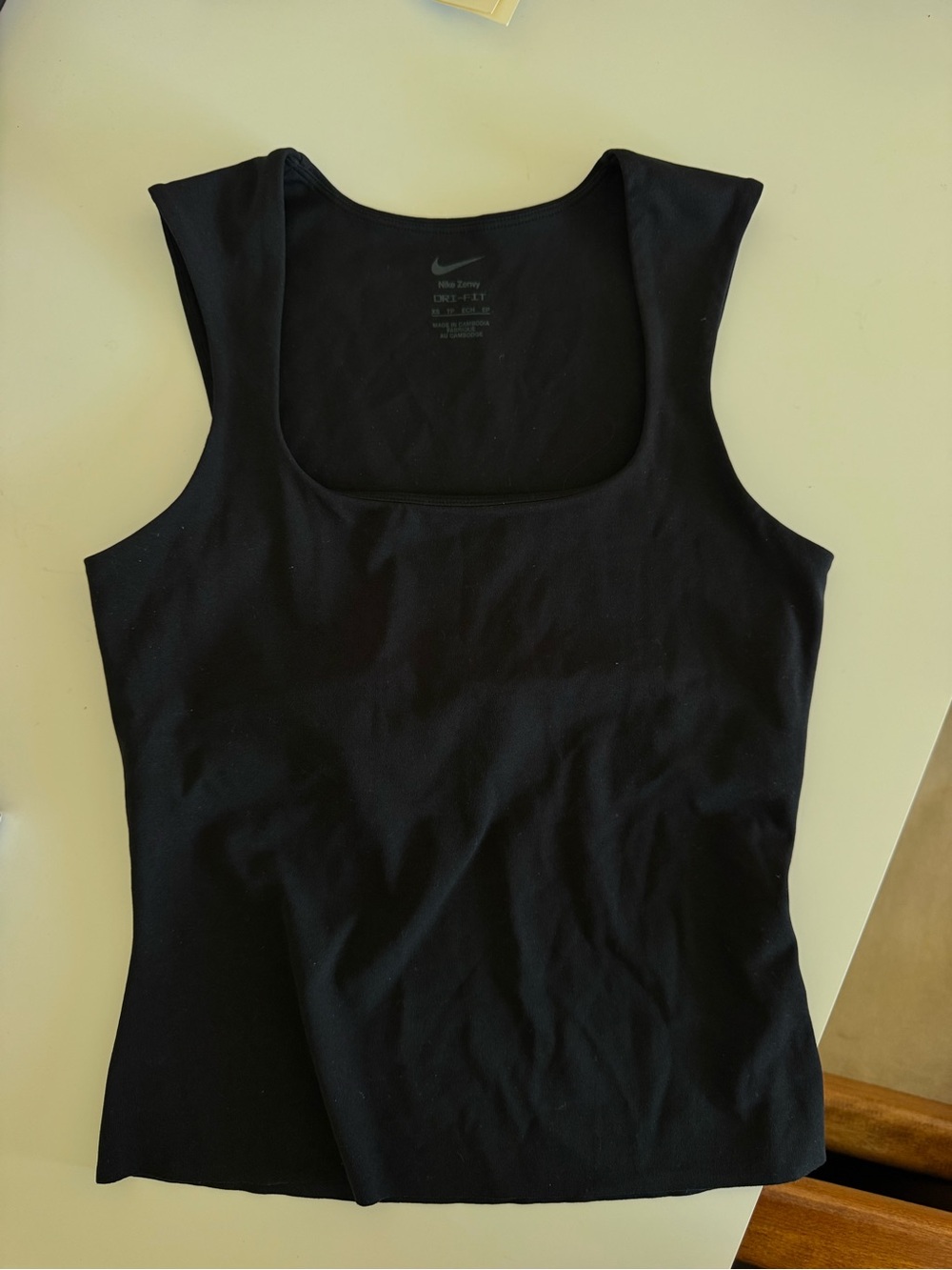 Nike Zenvy Women’s Black Scoop Neck Tank Top XS